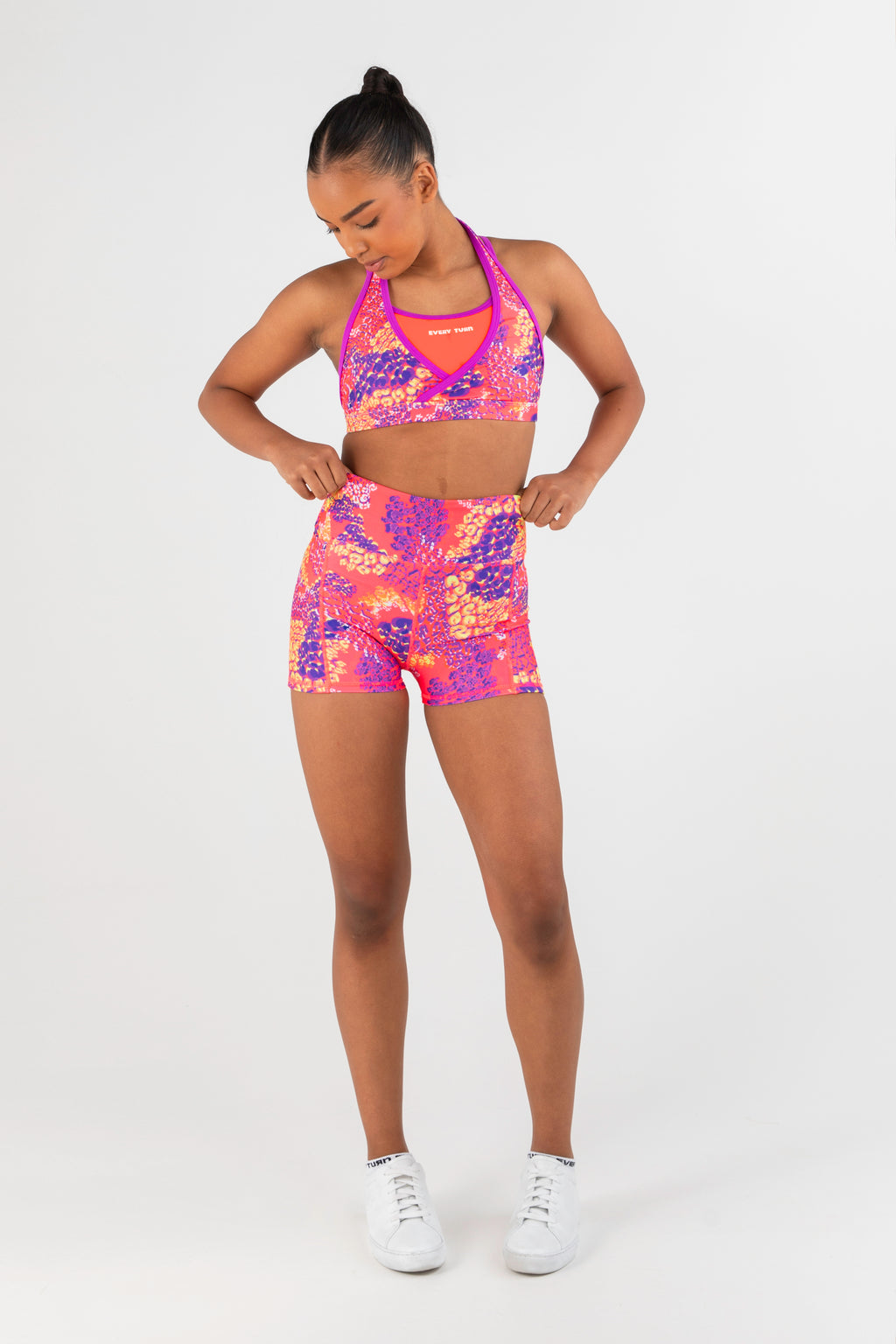 slanting button short pants/Eaphi Phone Pocket Short - Electric Leopard | Every Turn